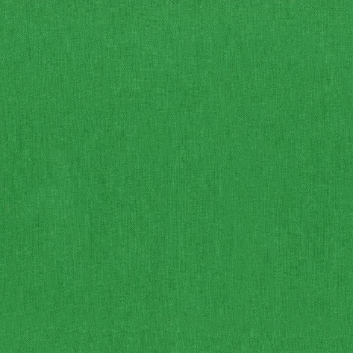 Devon Fine Weave Plain 100% Cotton Poplin Fabric in Emerald Green
