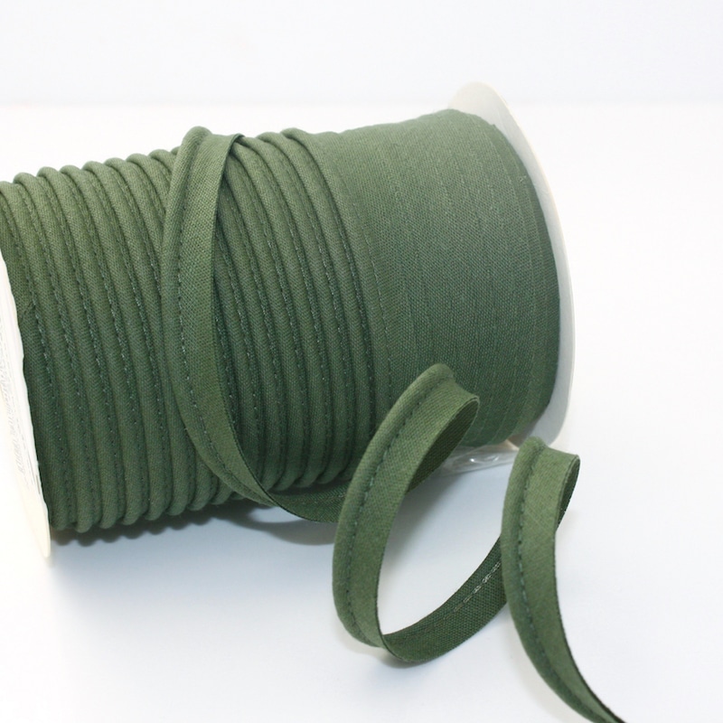 25m roll of Medium Bias Piping Plain in Forest 63