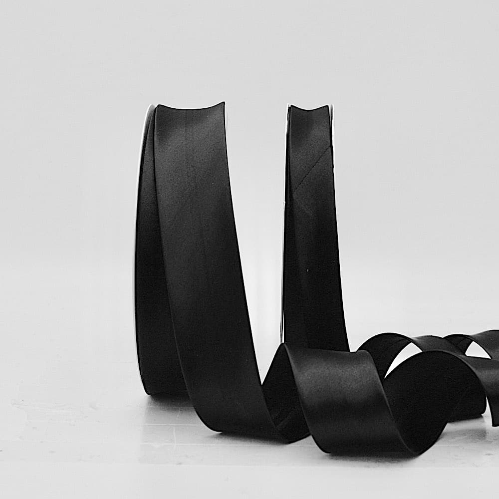25m roll of Satin Bias Binding Tape with 30mm width in Black 01