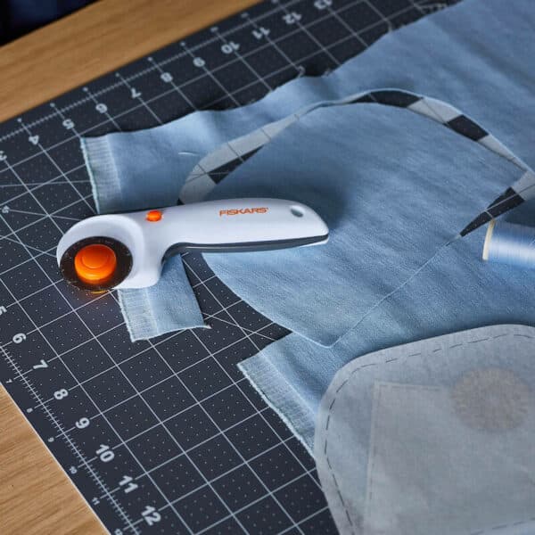 classic orange Fiskars trigger rotary cutter image 3